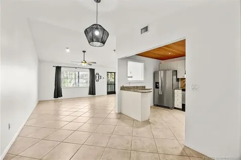 1250 SE Petunia Avenue Port St Lucie FL 34952