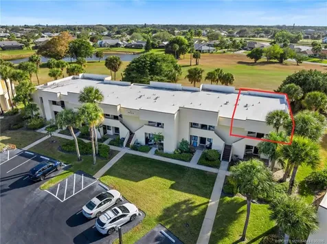 6940 SE Constitution Boulevard Hobe Sound FL 33455