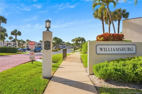 6940 SE Constitution Boulevard Hobe Sound FL 33455