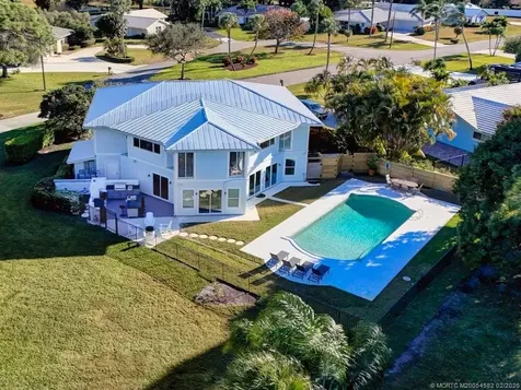 10355 Seagrape Way Palm Beach Gardens FL 33418