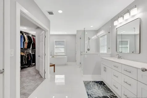 10355 Seagrape Way Palm Beach Gardens FL 33418