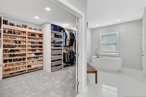 10355 Seagrape Way Palm Beach Gardens FL 33418