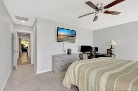 10355 Seagrape Way Palm Beach Gardens FL 33418