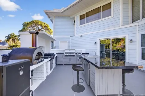 10355 Seagrape Way Palm Beach Gardens FL 33418