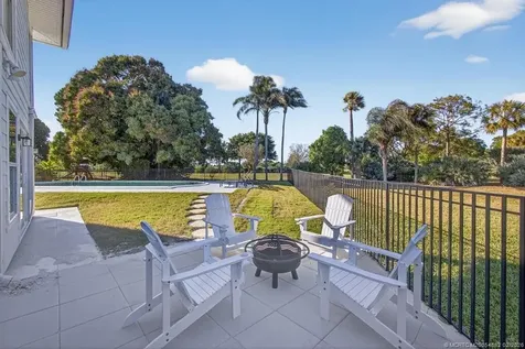 10355 Seagrape Way Palm Beach Gardens FL 33418