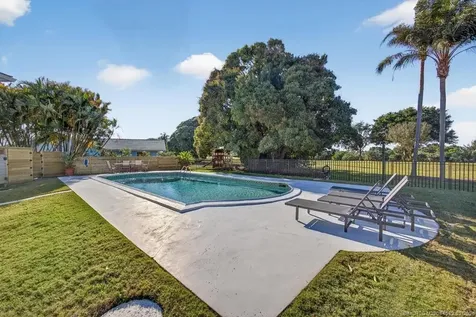 10355 Seagrape Way Palm Beach Gardens FL 33418