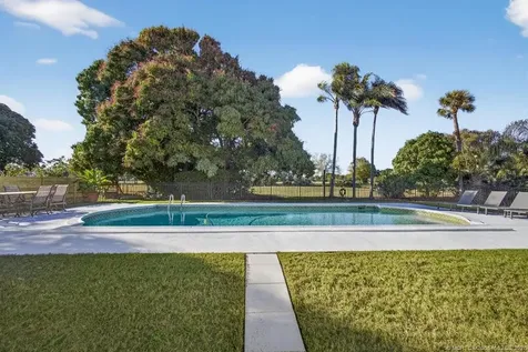 10355 Seagrape Way Palm Beach Gardens FL 33418