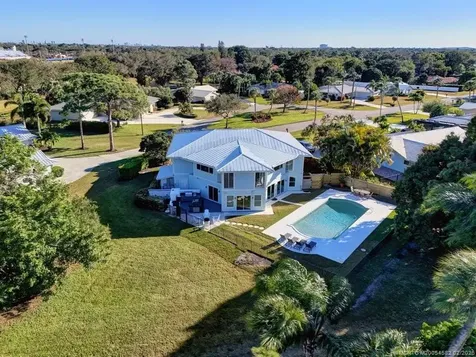 10355 Seagrape Way Palm Beach Gardens FL 33418