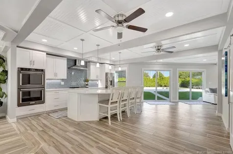 10355 Seagrape Way Palm Beach Gardens FL 33418