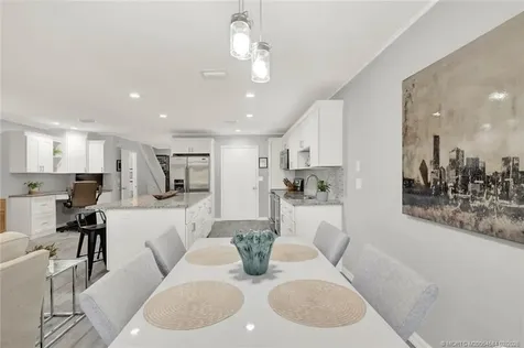 630 NE Wax Myrtle Way Jensen Beach FL 34957