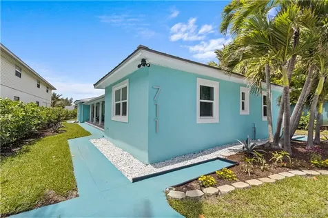 711 S Ocean Drive Fort Pierce FL 34949