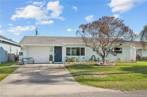 2602 SE Jackson Street Stuart FL 34997
