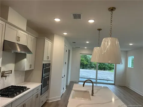 299 SE Via Sangro Port St Lucie FL 34952