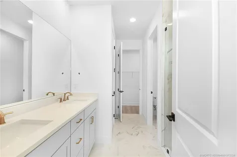 299 SE Via Sangro Port St Lucie FL 34952