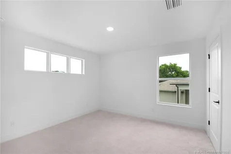 299 SE Via Sangro Port St Lucie FL 34952