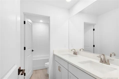 299 SE Via Sangro Port St Lucie FL 34952