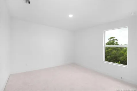 299 SE Via Sangro Port St Lucie FL 34952