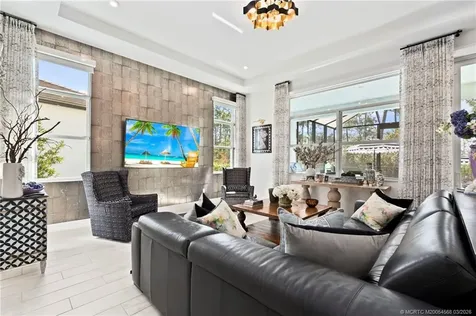 2077 SE Mosaic Boulevard Port St Lucie FL 34984