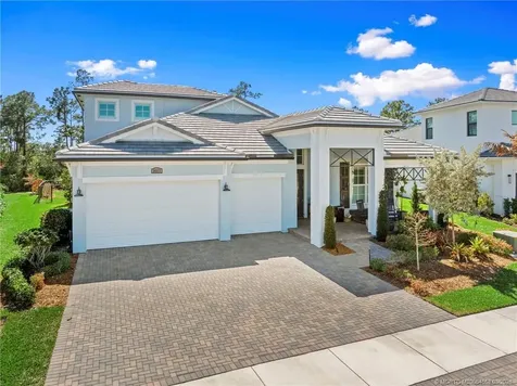 2077 SE Mosaic Boulevard Port St Lucie FL 34984