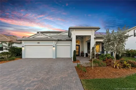 2077 SE Mosaic Boulevard Port St Lucie FL 34984