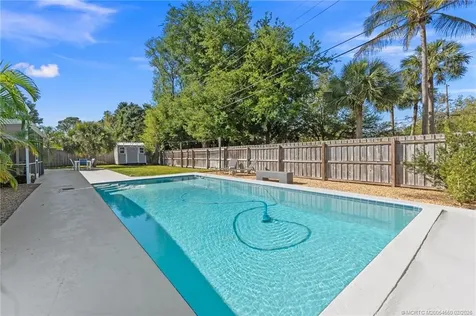 530 SW Manor Drive Stuart FL 34994