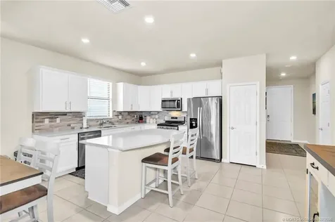 479 SE Vallarta Drive Port St Lucie FL 34984