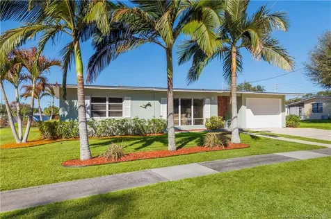 2814 SE Treasure Island Road Port St Lucie FL 34952