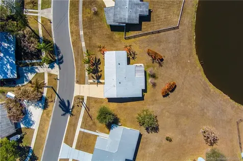 2814 SE Treasure Island Road Port St Lucie FL 34952