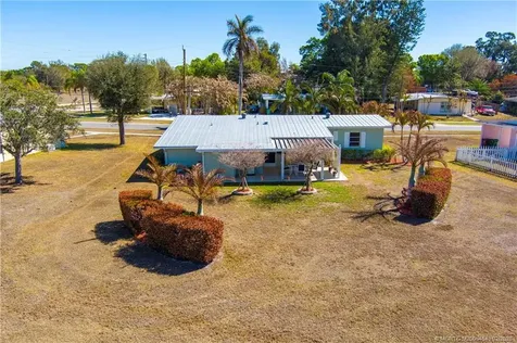 2814 SE Treasure Island Road Port St Lucie FL 34952