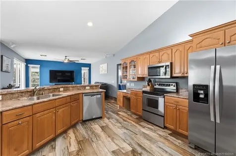 737 SW Dalton Circle Port St Lucie FL 34953