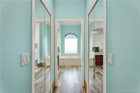 737 SW Dalton Circle Port St Lucie FL 34953