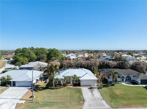 737 SW Dalton Circle Port St Lucie FL 34953