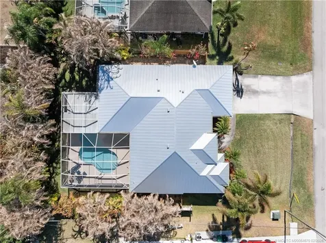 737 SW Dalton Circle Port St Lucie FL 34953