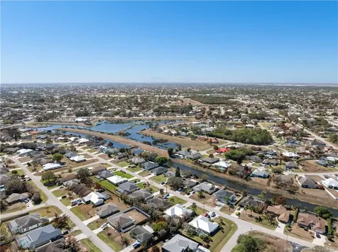 737 SW Dalton Circle Port St Lucie FL 34953