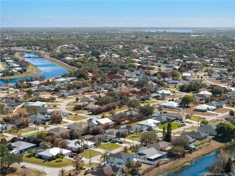 737 SW Dalton Circle Port St Lucie FL 34953