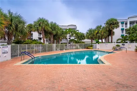 184 NE Edgewater Drive Stuart FL 34996