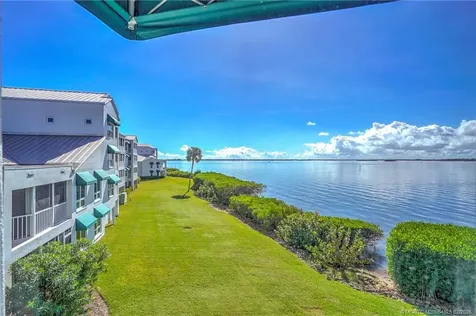 184 NE Edgewater Drive Stuart FL 34996
