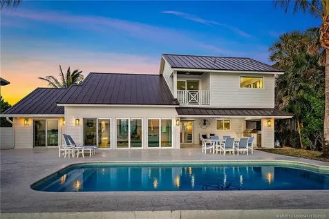 4230 NE Joes Point Road Stuart FL 34996