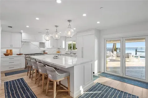 4230 NE Joes Point Road Stuart FL 34996