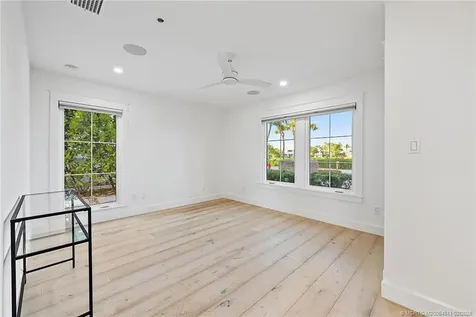 4230 NE Joes Point Road Stuart FL 34996