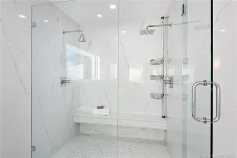 4230 NE Joes Point Road Stuart FL 34996