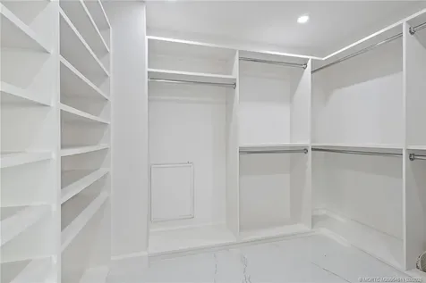 4230 NE Joes Point Road Stuart FL 34996