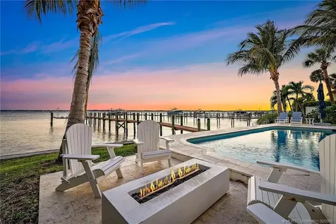 4230 NE Joes Point Road Stuart FL 34996