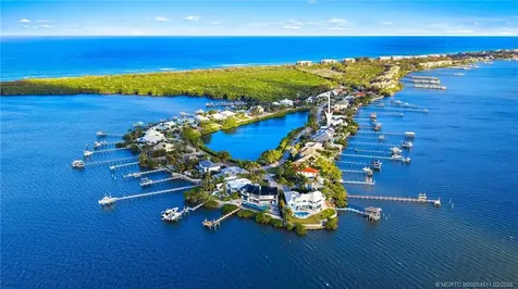4230 NE Joes Point Road Stuart FL 34996