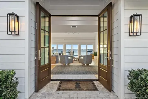 4230 NE Joes Point Road Stuart FL 34996