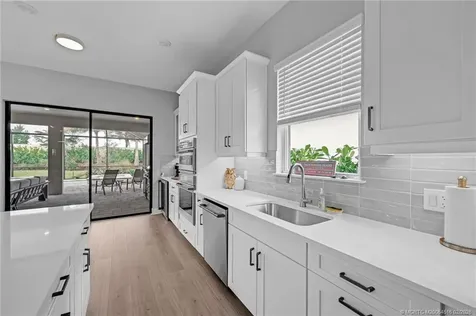 15111 Pescara Street Naples FL 34114