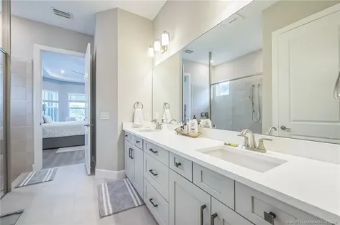 15111 Pescara Street Naples FL 34114