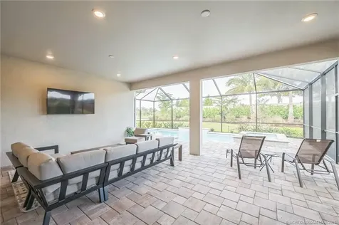 15111 Pescara Street Naples FL 34114