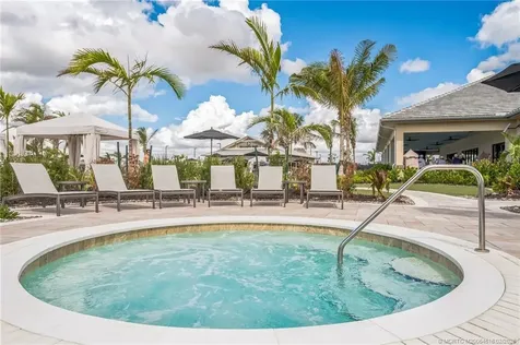 15111 Pescara Street Naples FL 34114