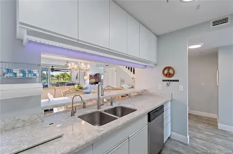 353 S Us Highway 1 Jupiter FL 33477